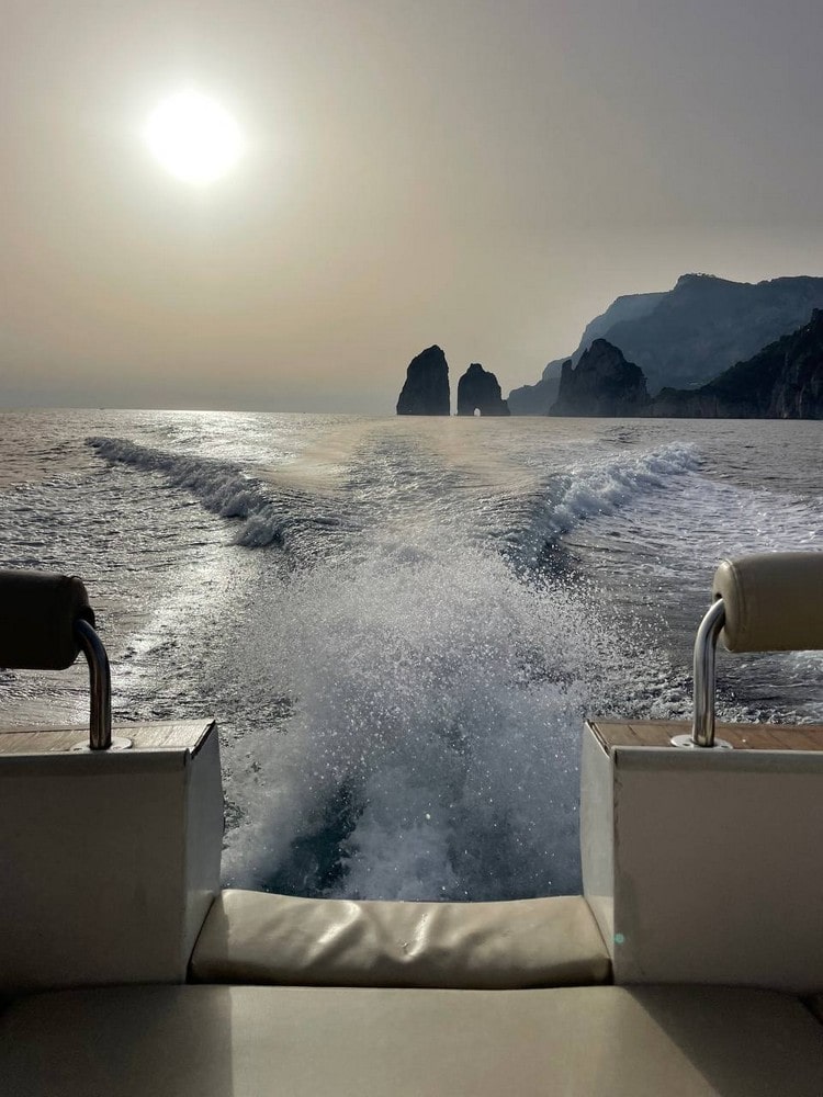 1 Capri Island Boat Tour - Exclusive Boat-min
