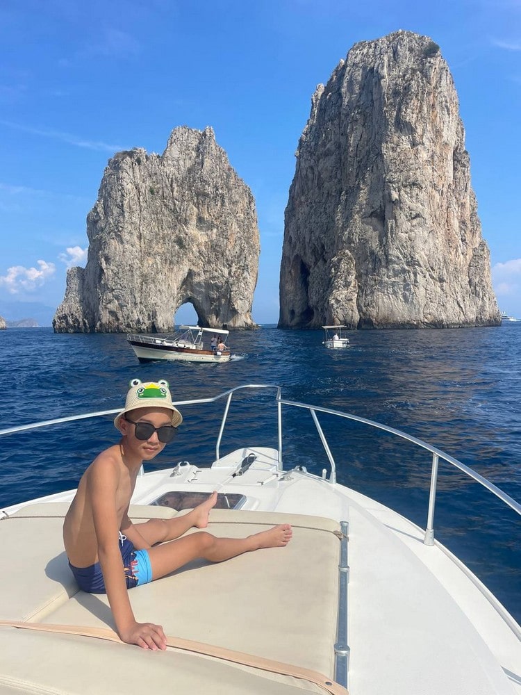 2 Capri Island Boat Tour - Exclusive Boat-min