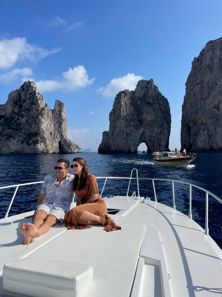 6 Capri Island Boat Tour - Exclusive Boat-min